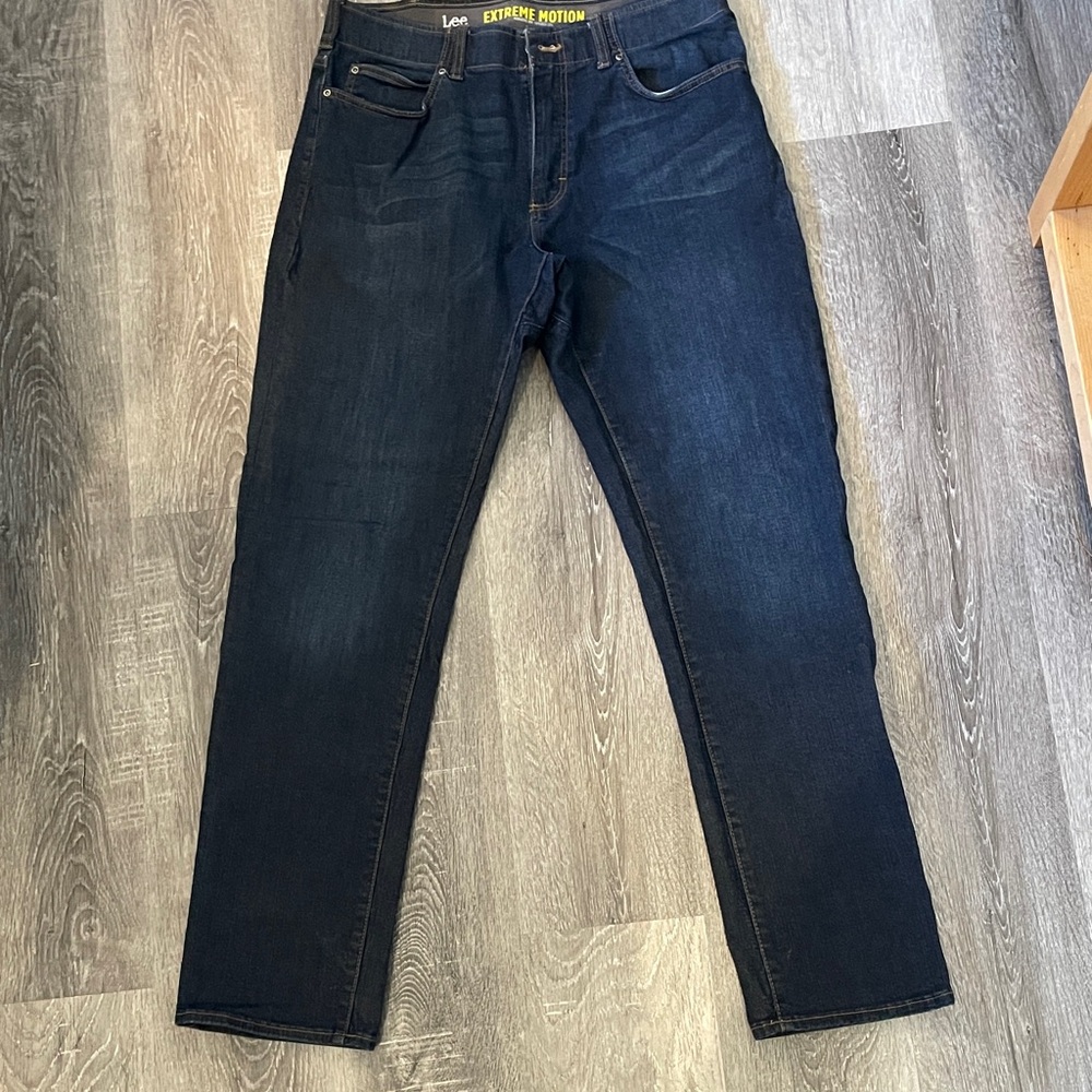 Lee Men's Deep Indigo Relaxed Jeans